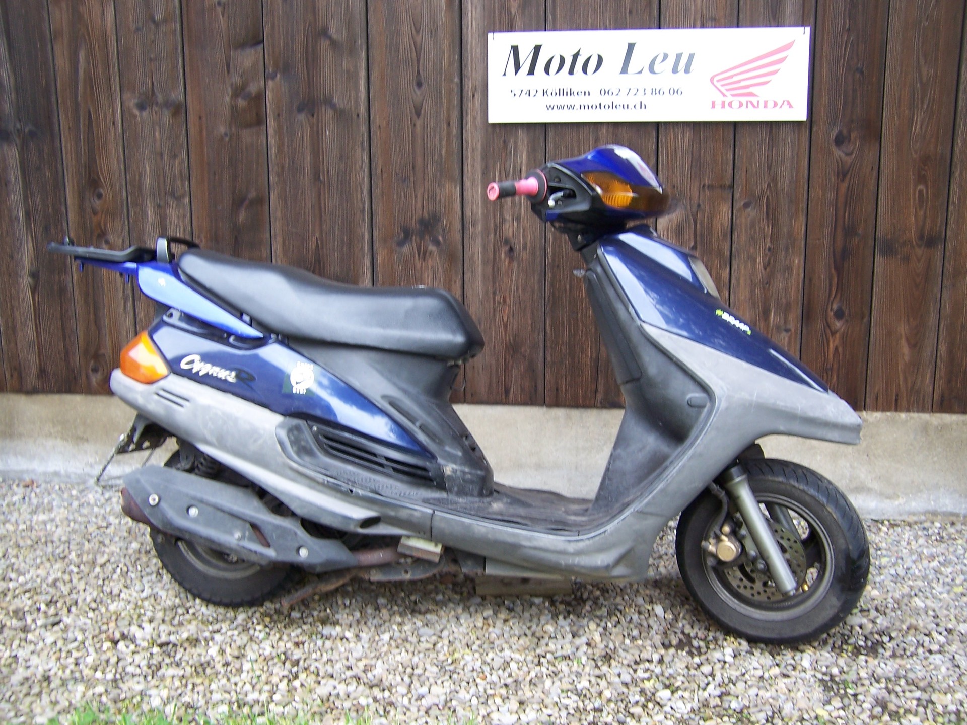 YAMAHA Cygnus XC 125 T (2 Stück)-showroom-element-3