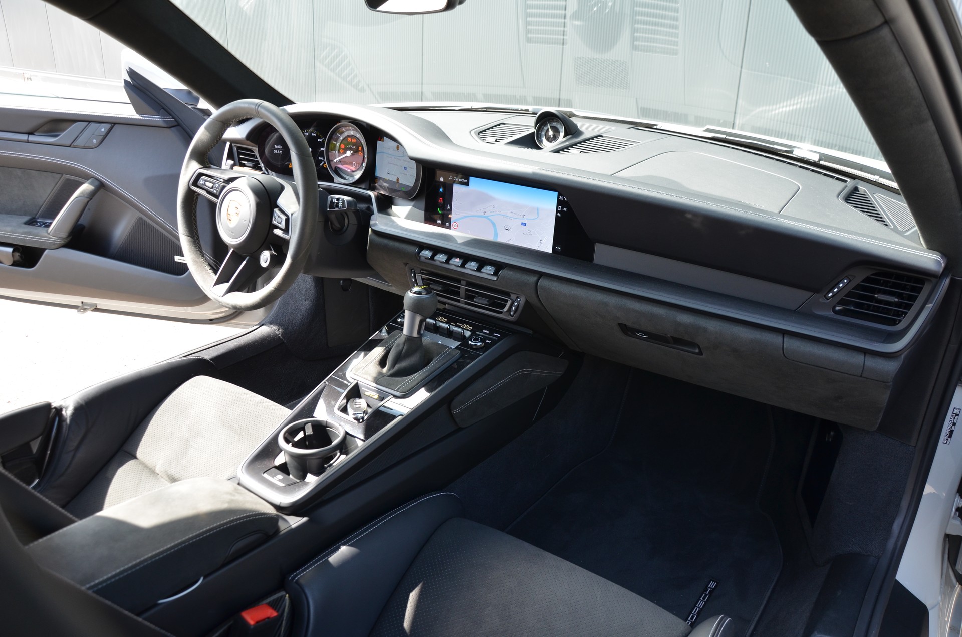 PORSCHE 911 GT3 PDK-image-11
