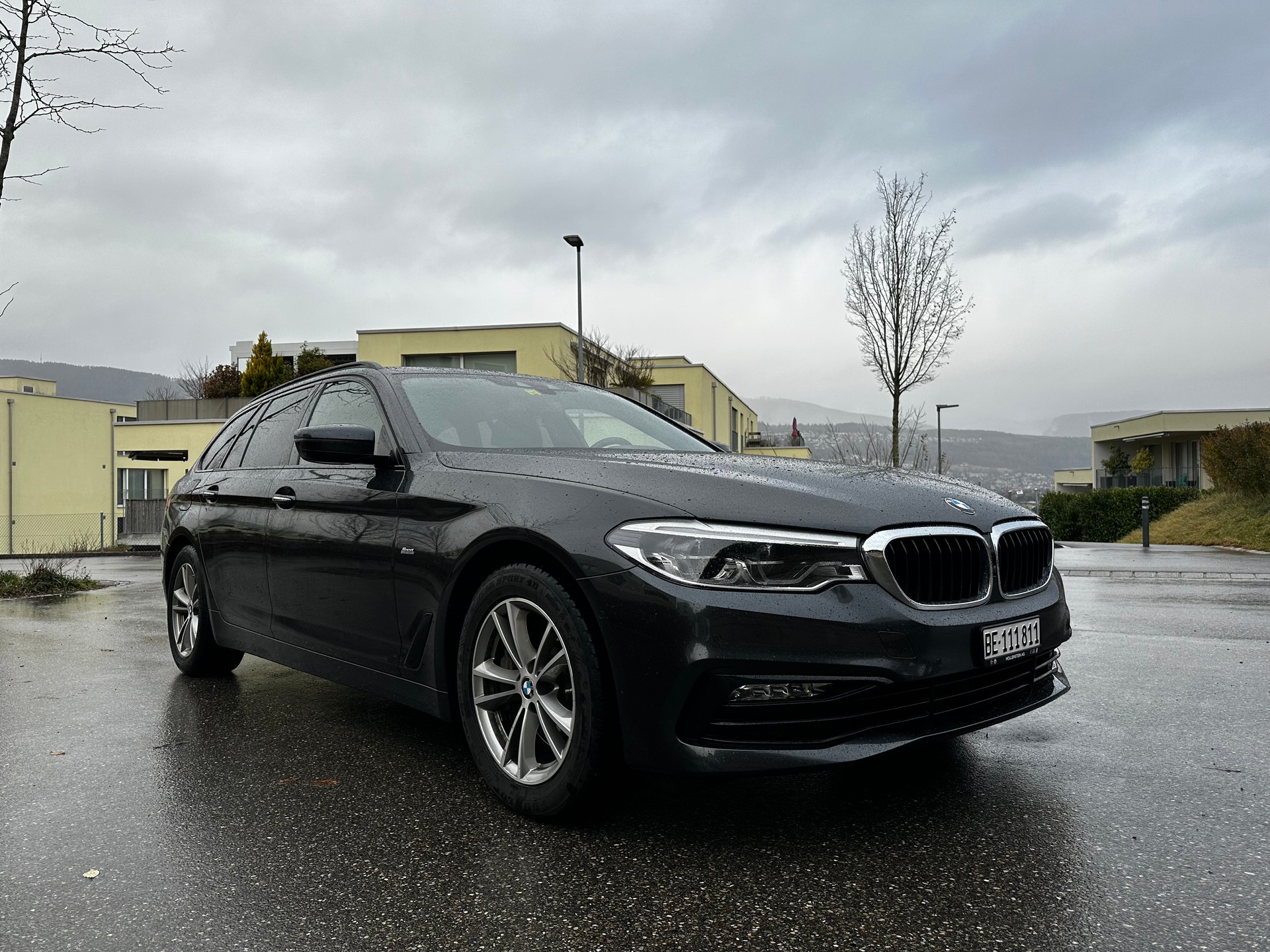 BMW 530d xDrive Touring Steptronic-image-15