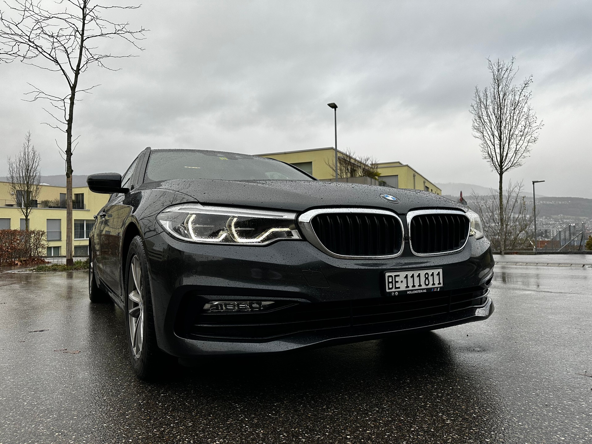 BMW 530d xDrive Touring Steptronic-image-12