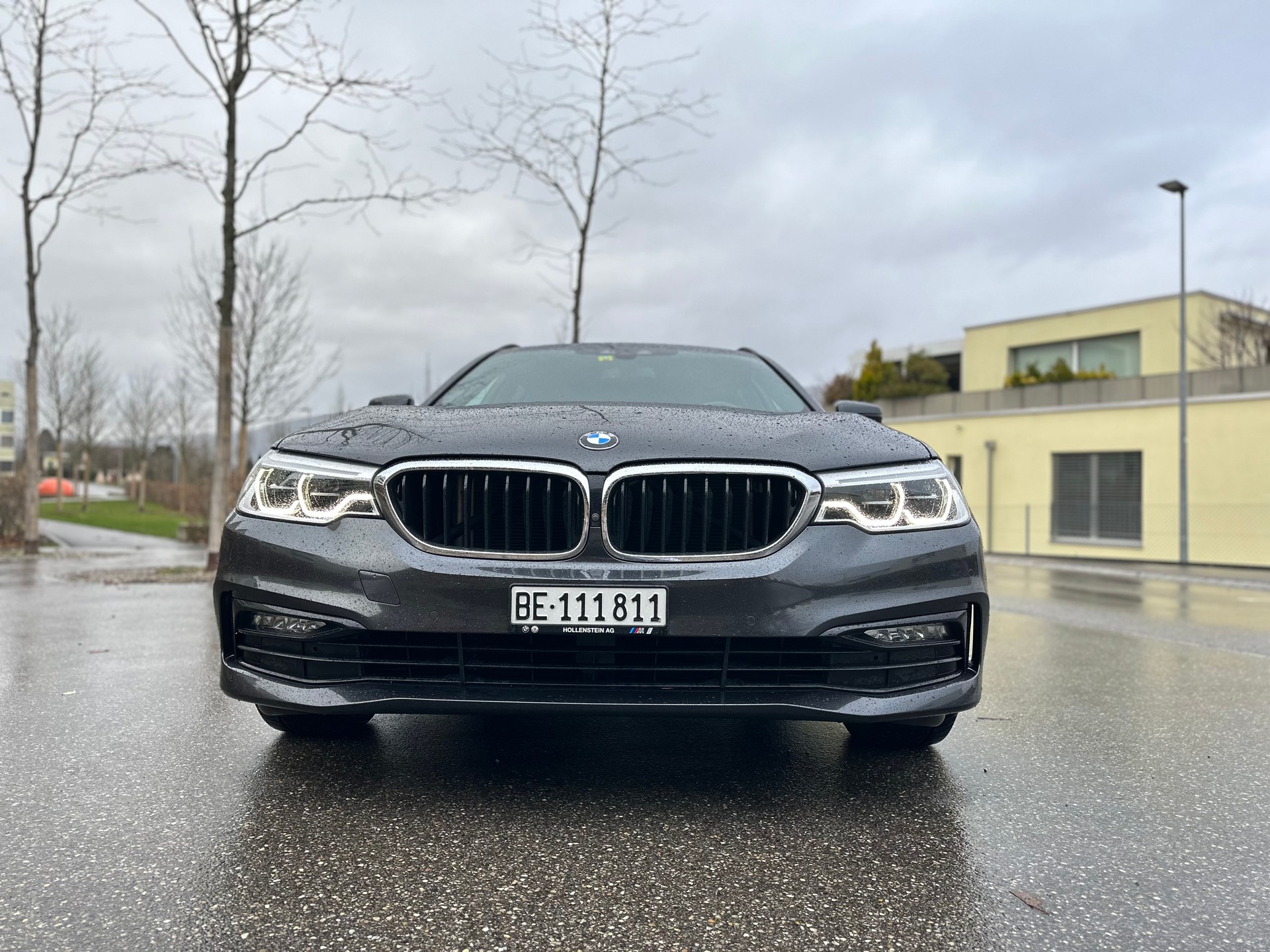 BMW 530d xDrive Touring Steptronic-image-18