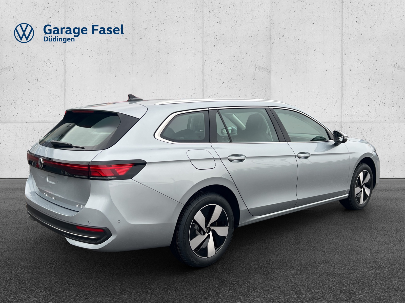 VW Passat Variant 1.5 eTSI evo2 Business DSG-image-5