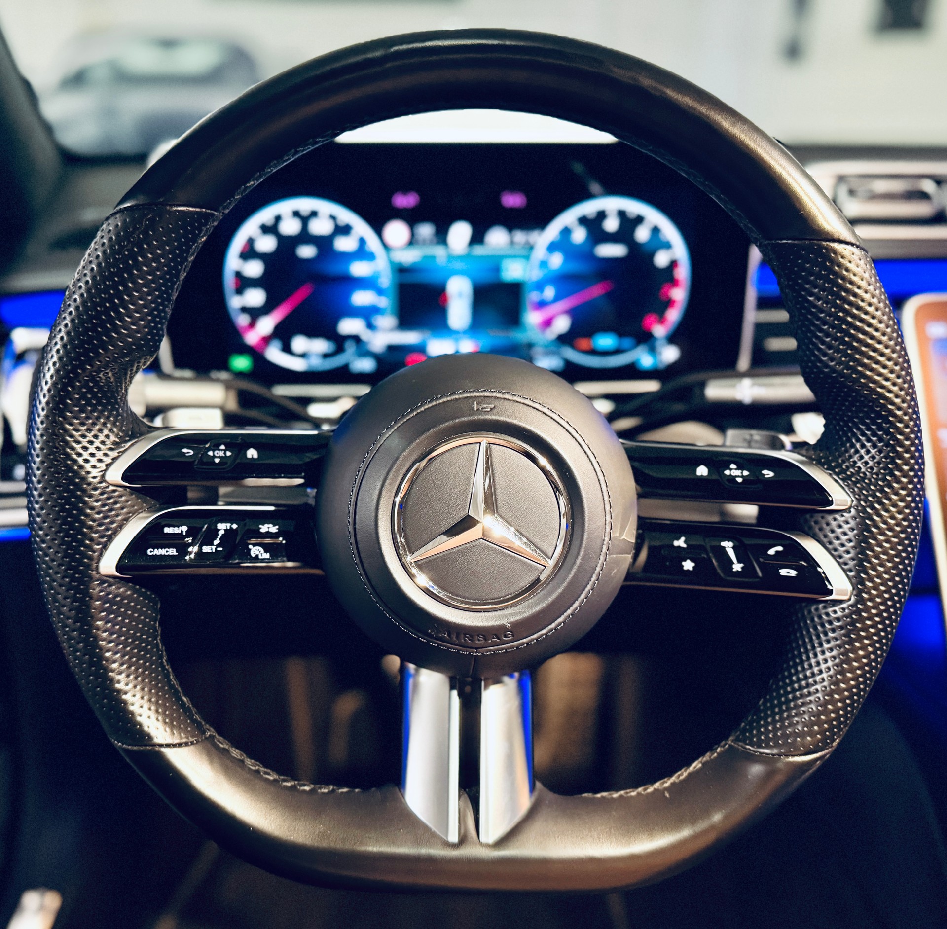 MERCEDES-BENZ S 500 L 4Matic AMG Line 9G-Tronic-image-12
