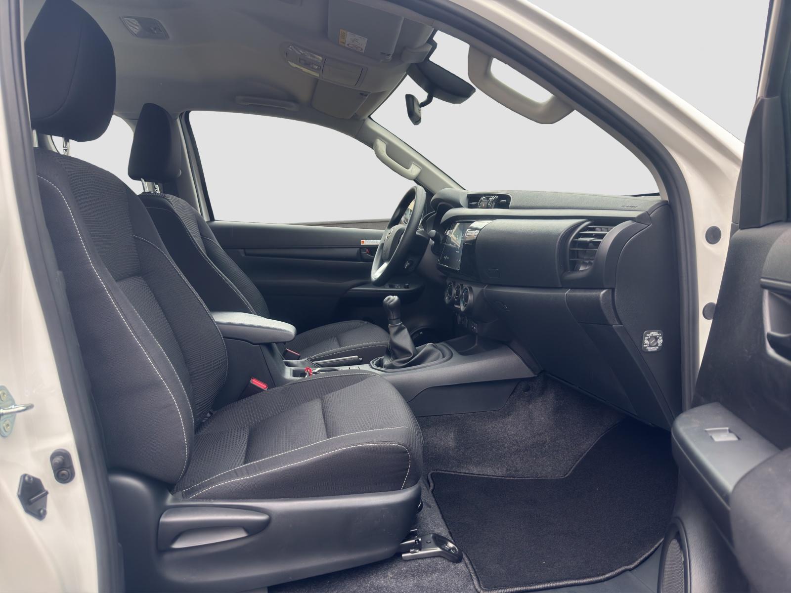 TOYOTA Hilux Extra Cab.-Pick-up 2.8 D-4D 204 Comfort-image-15
