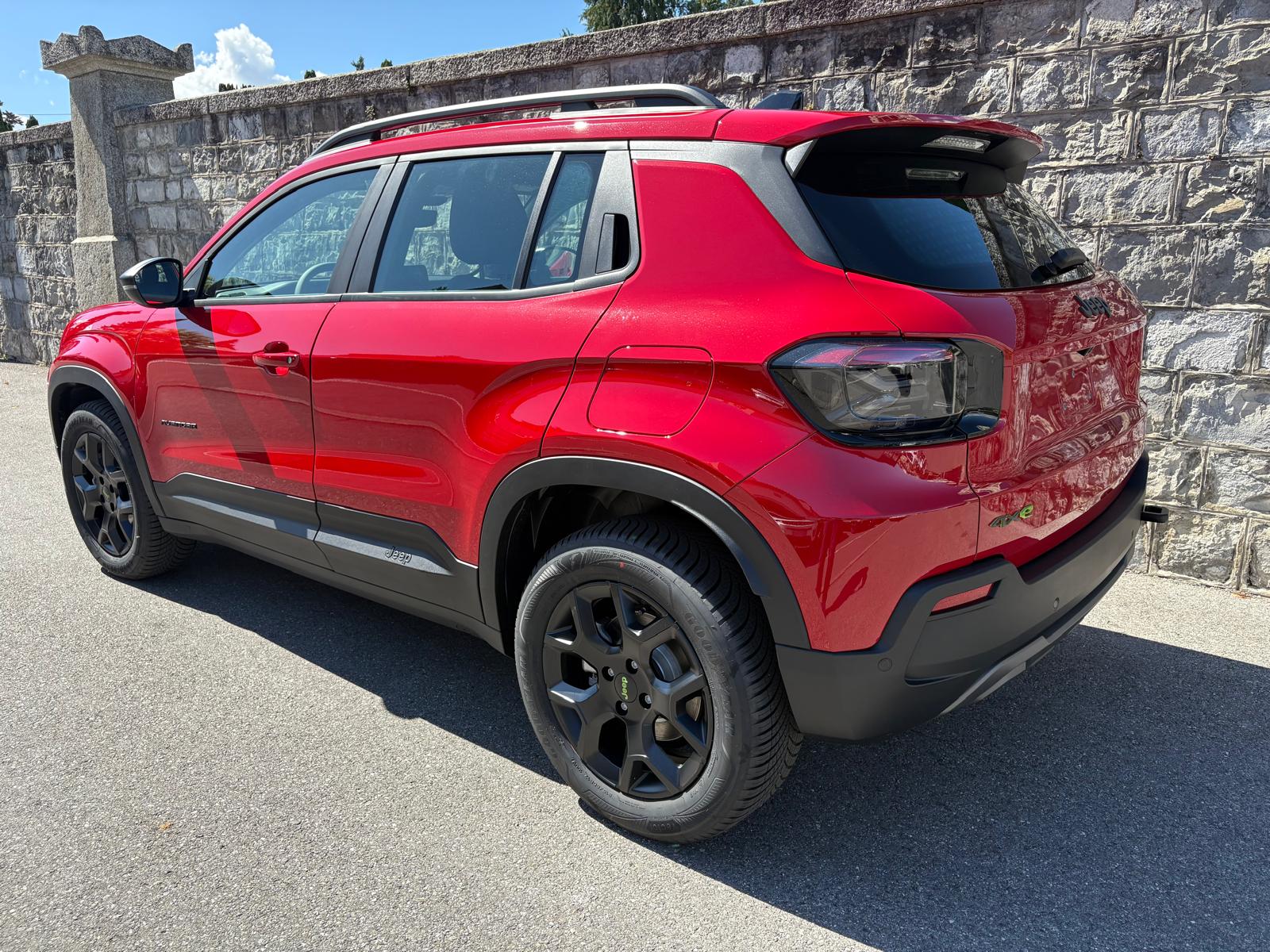 JEEP Avenger 1.2 Turbo MHEV Upland 4xe-showroom-element-1