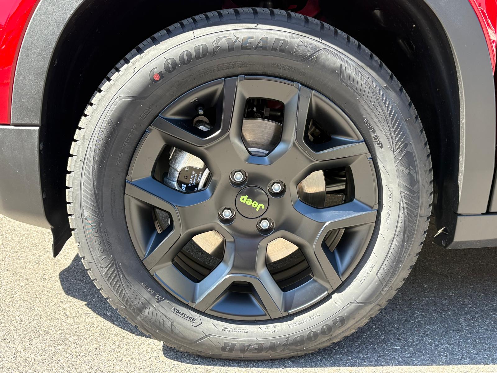 JEEP Avenger 1.2 Turbo MHEV Upland 4xe-image-8