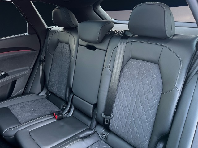 AUDI Q5 TDI quattro 150 kW S-tronic-image-15