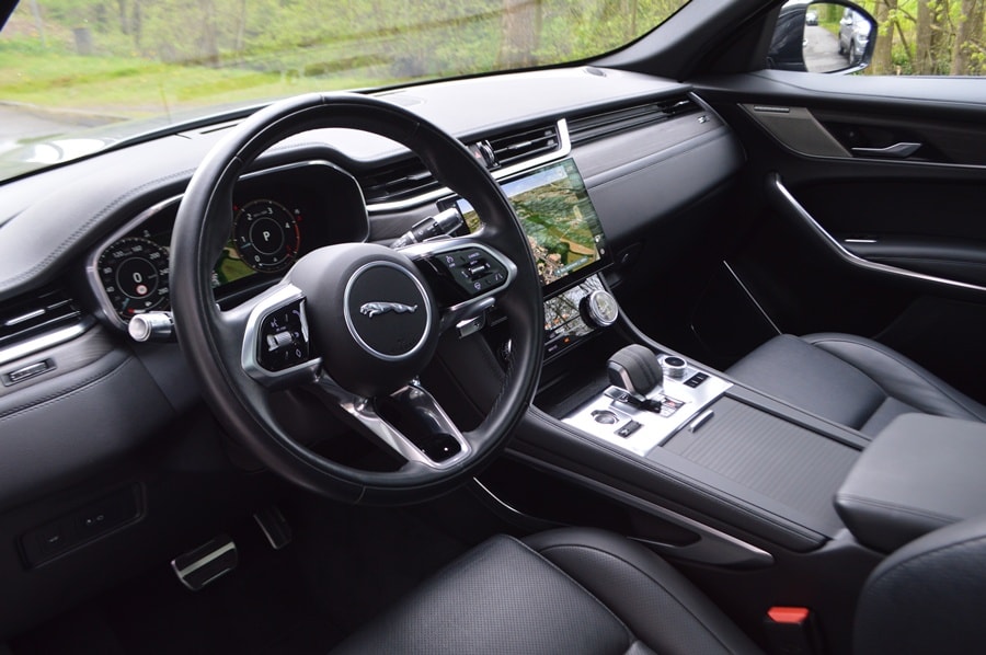 JAGUAR F-Pace 2.0 D200 R-Dynamic MHEV Black AWD I Anhängerkupplung-image-5