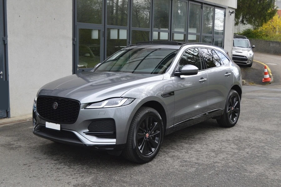 JAGUAR F-Pace 2.0 D200 R-Dynamic MHEV Black AWD I Anhängerkupplung-image-13
