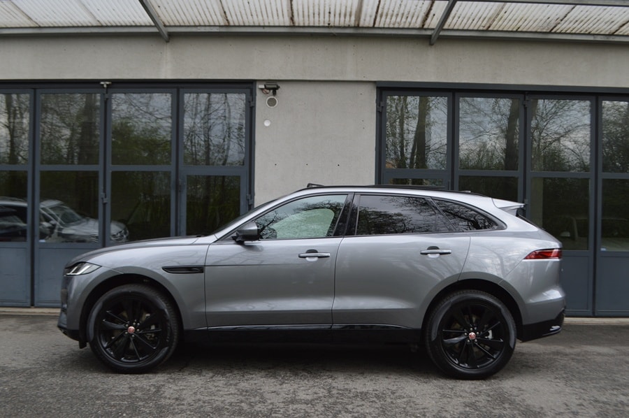 JAGUAR F-Pace 2.0 D200 R-Dynamic MHEV Black AWD I Anhängerkupplung-image-2