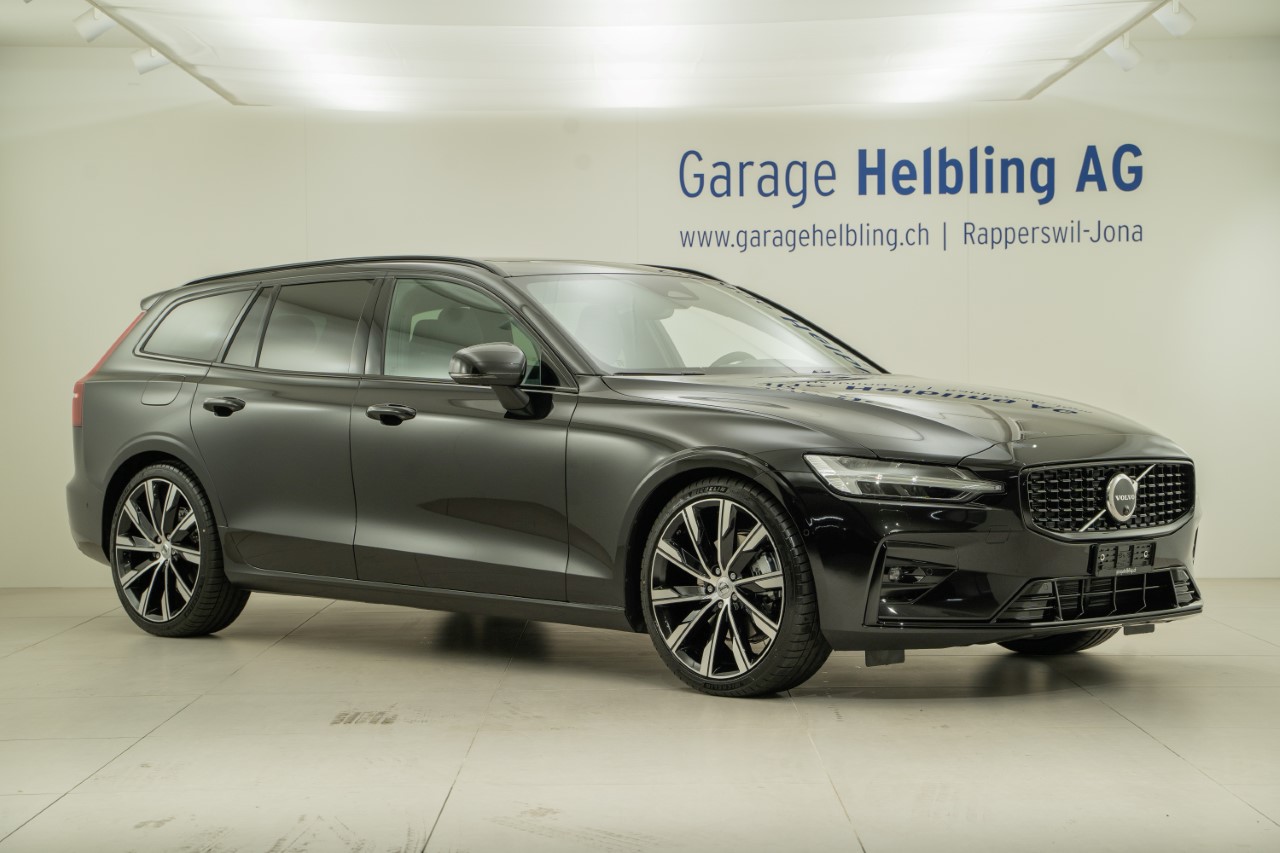 VOLVO V60 2.0 B4 Ultimate Dark-image-0