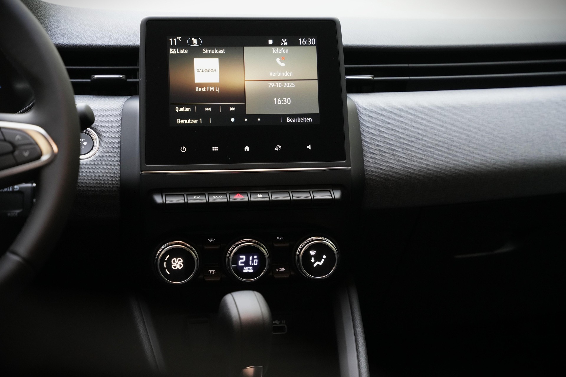 MITSUBISHI Colt 1.6 HEV Invite-image-12