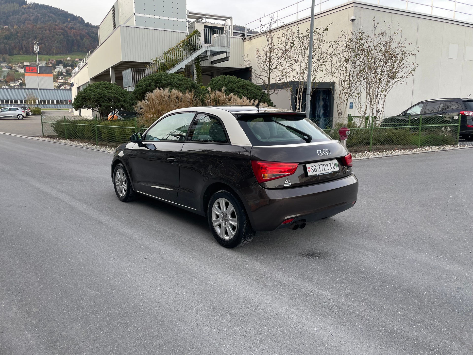 AUDI A1 1.4 TFSI Attraction-image-5