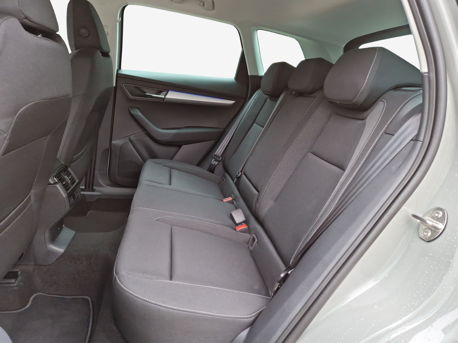 SKODA Karoq 1.5 TSI Selection DSG-image-11