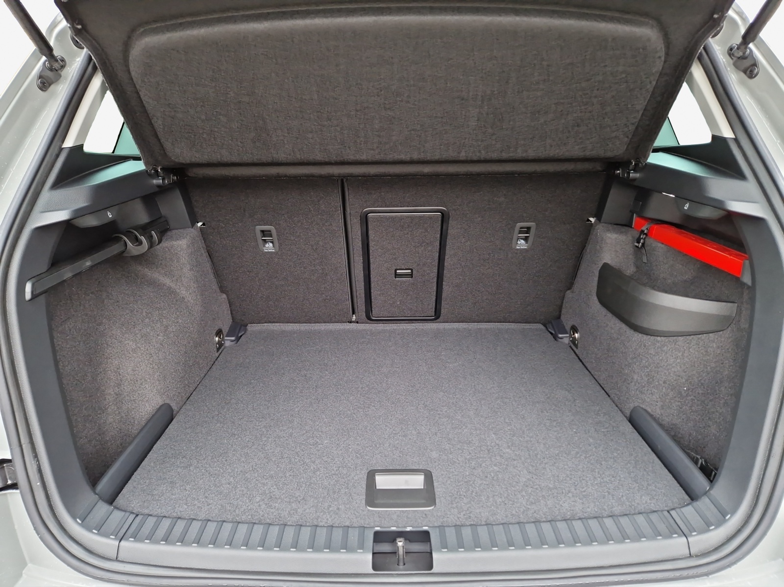 SKODA Karoq 1.5 TSI Selection DSG-image-12