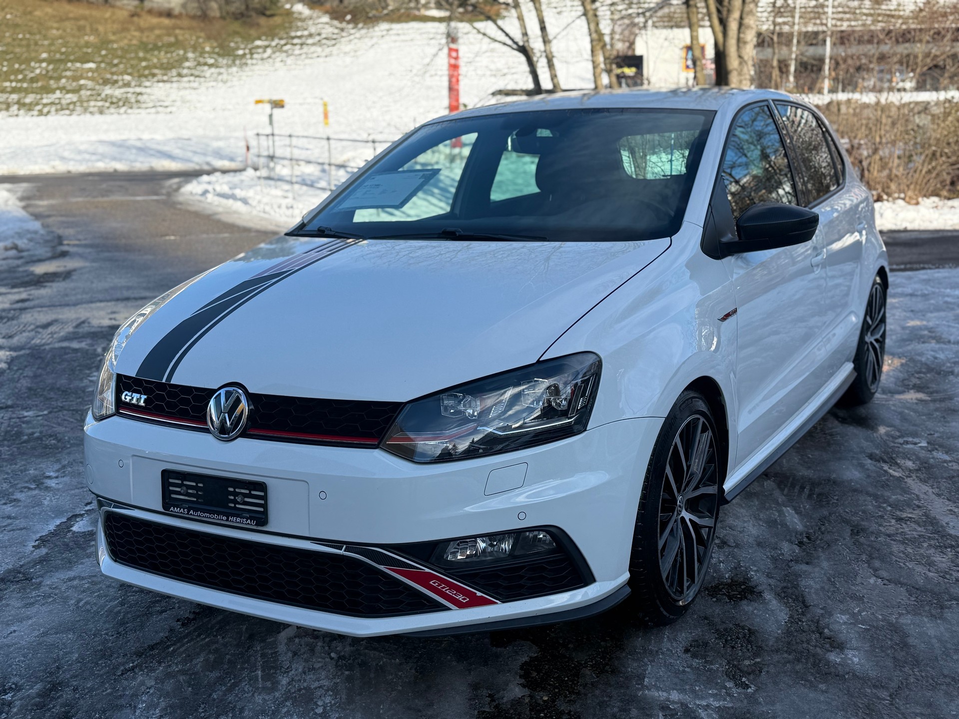 VW Polo 1.8 TSI GTI 230-image-9