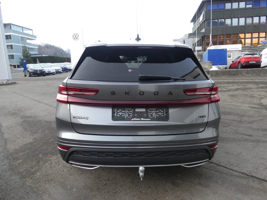 SKODA Kodiaq 2.0 TDI Sportline 4x4-image-2