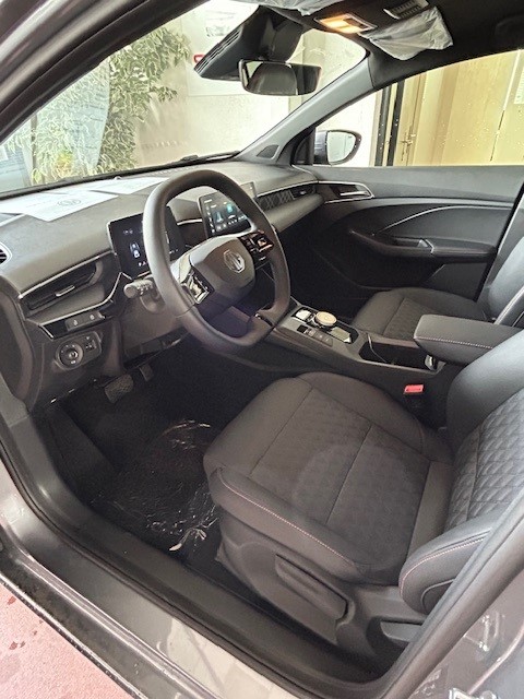 MG 3 1.5 Hybrid Luxury Aut.-image-7