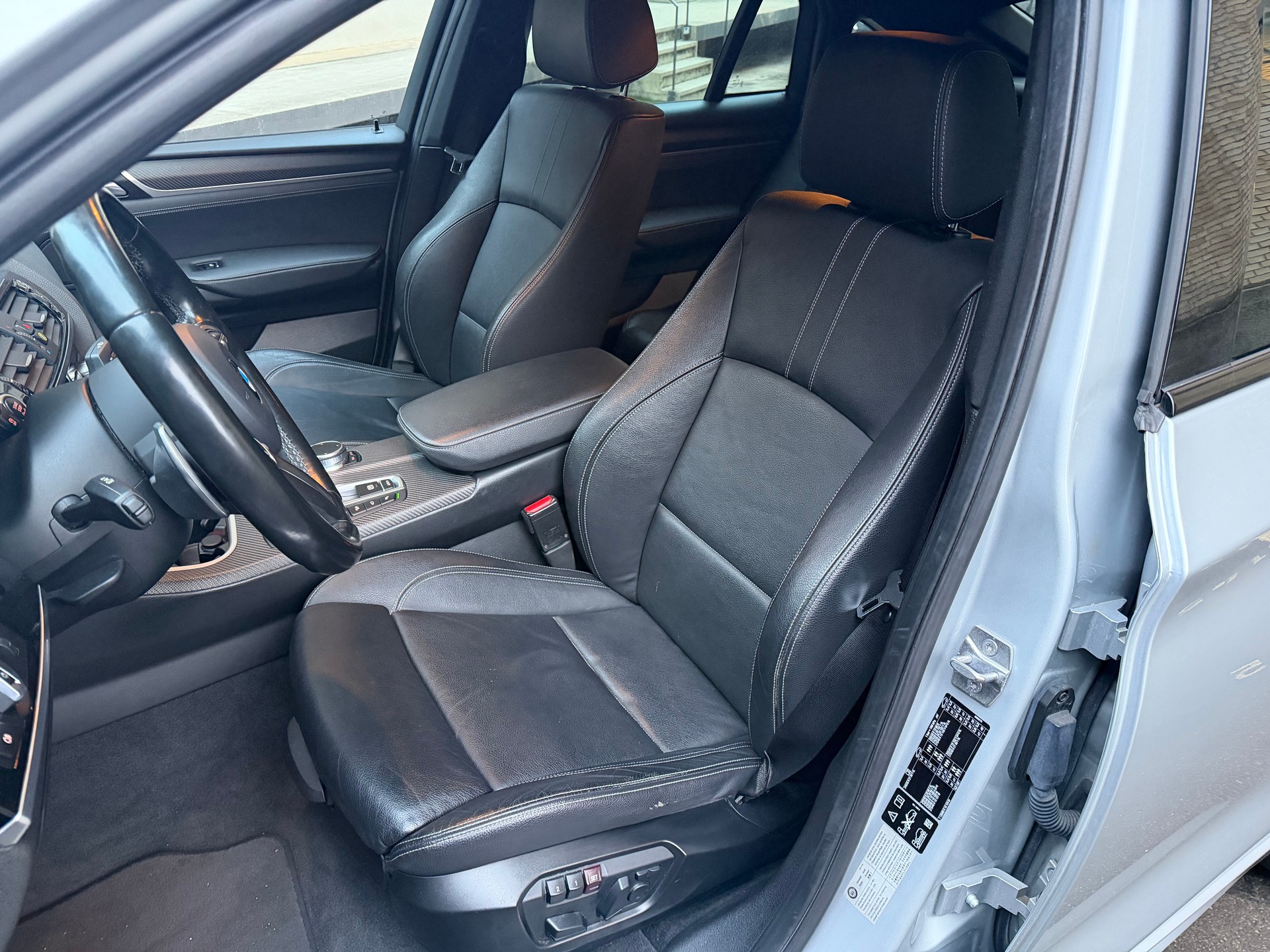 BMW X4 M 40i Steptronic-image-10