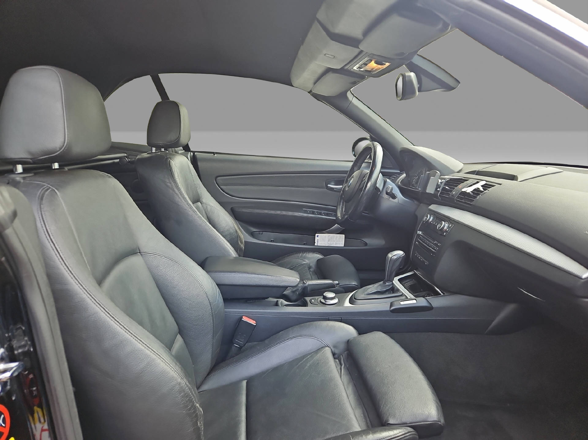 BMW 135i Cabrio DSG-image-11