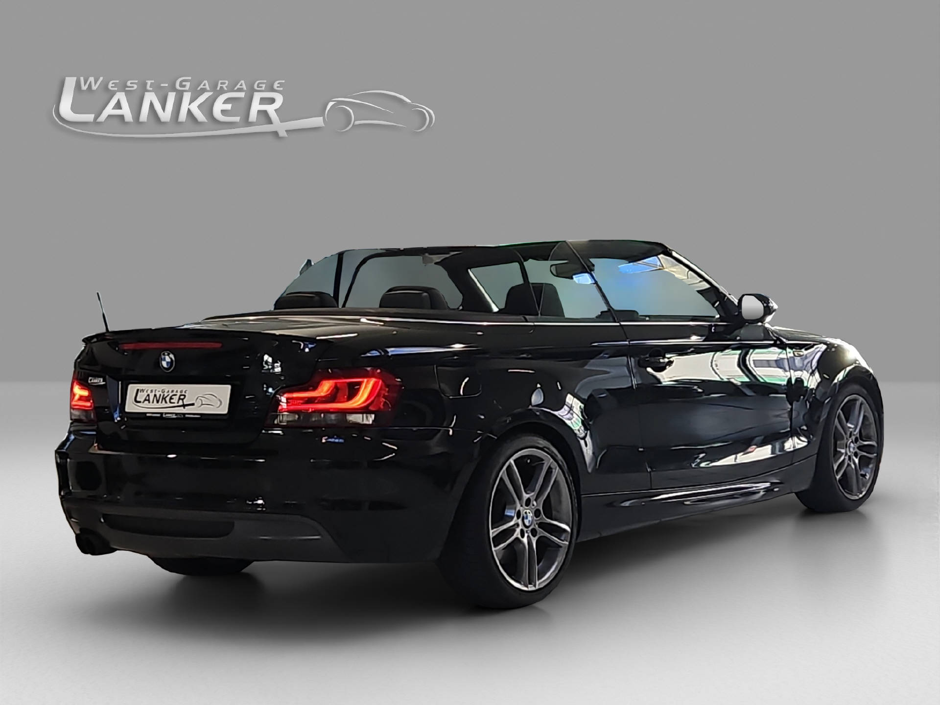 BMW 135i Cabrio DSG-image-2
