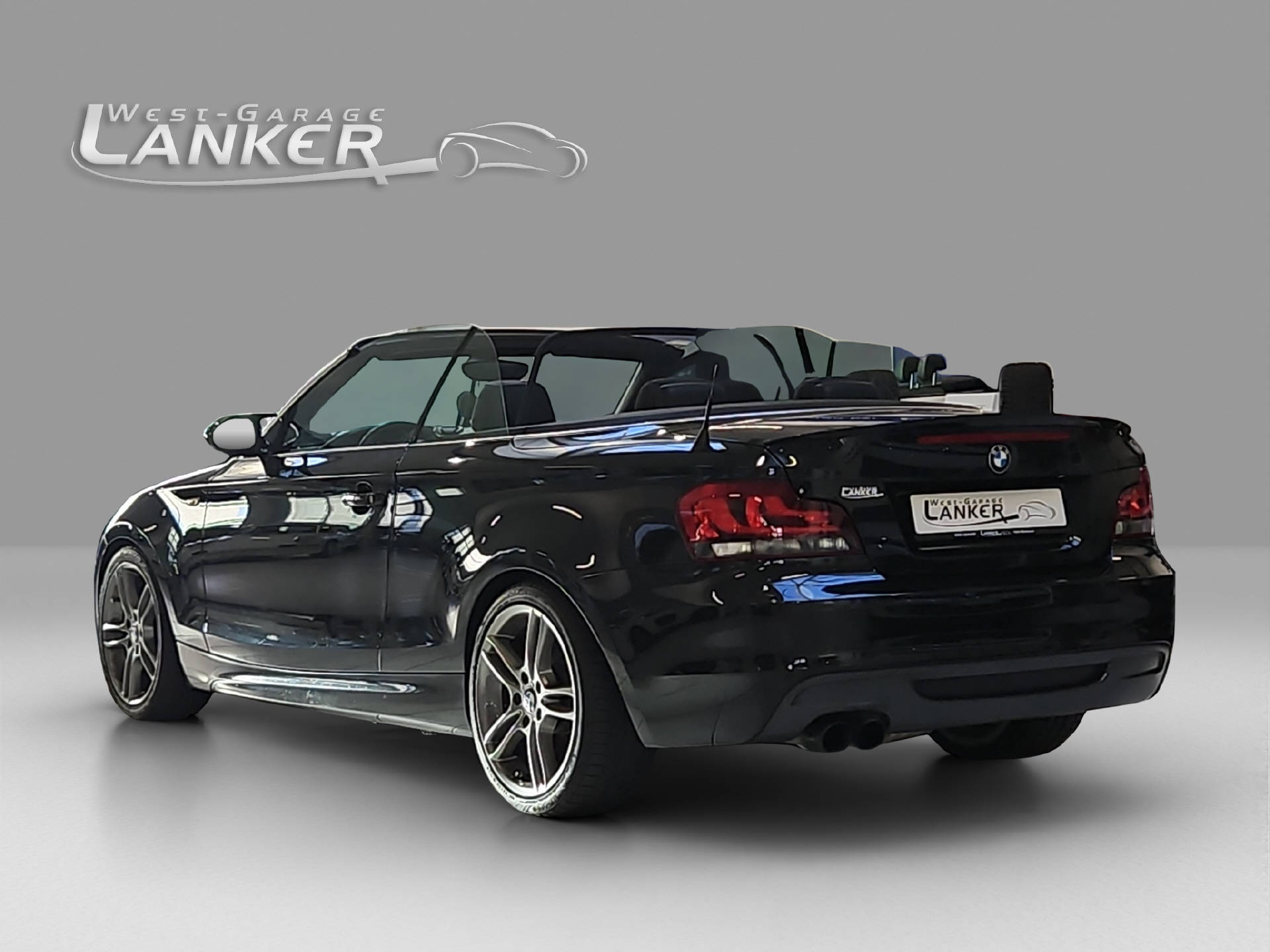 BMW 135i Cabrio DSG-image-3