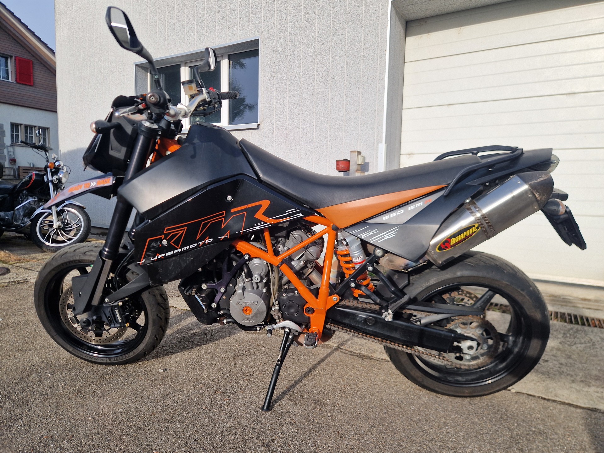 KTM 950 Supermoto R-showroom-element-3