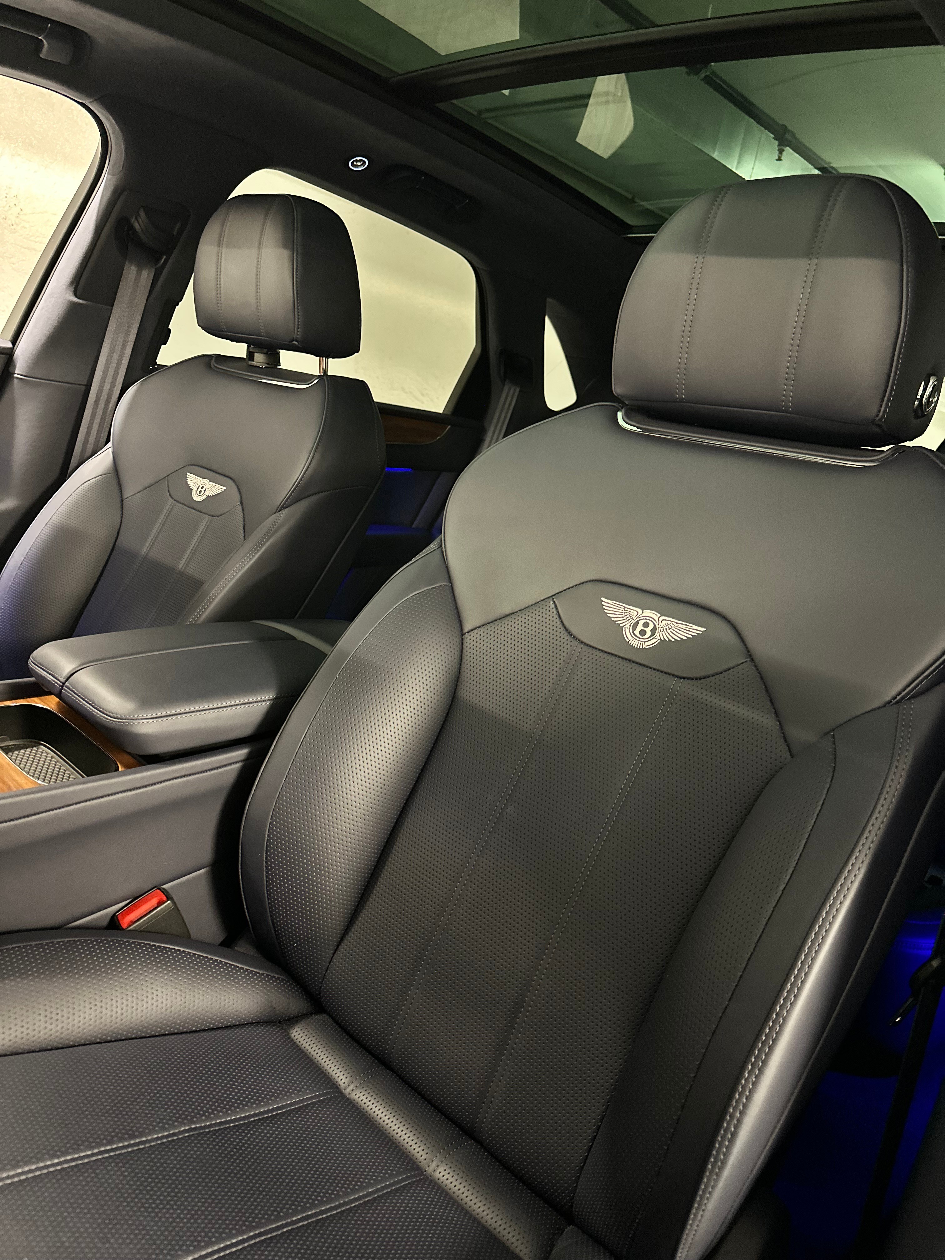 Image BENTLEY BENTAYGA Bentayga V8