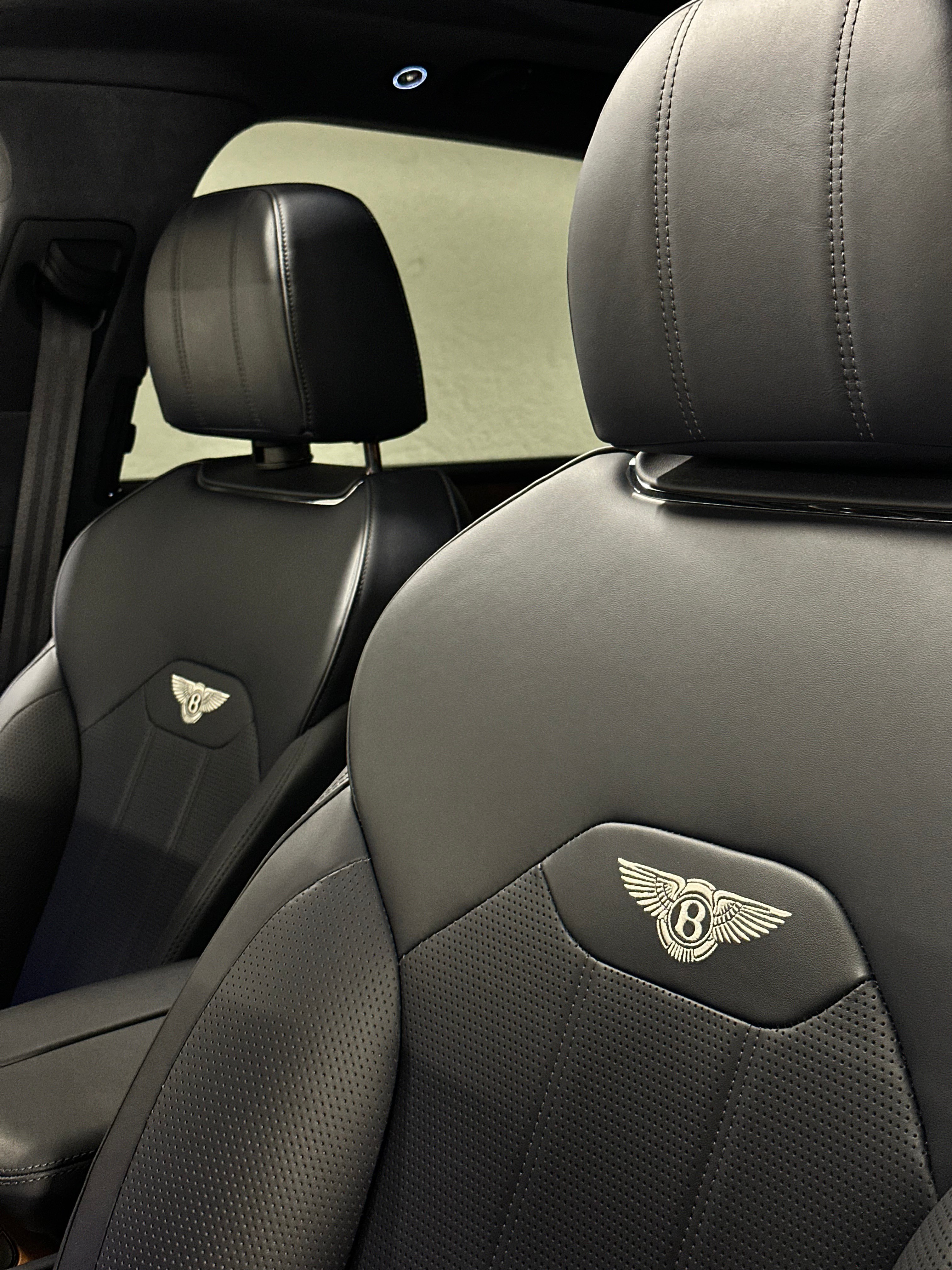 Image BENTLEY BENTAYGA Bentayga V8