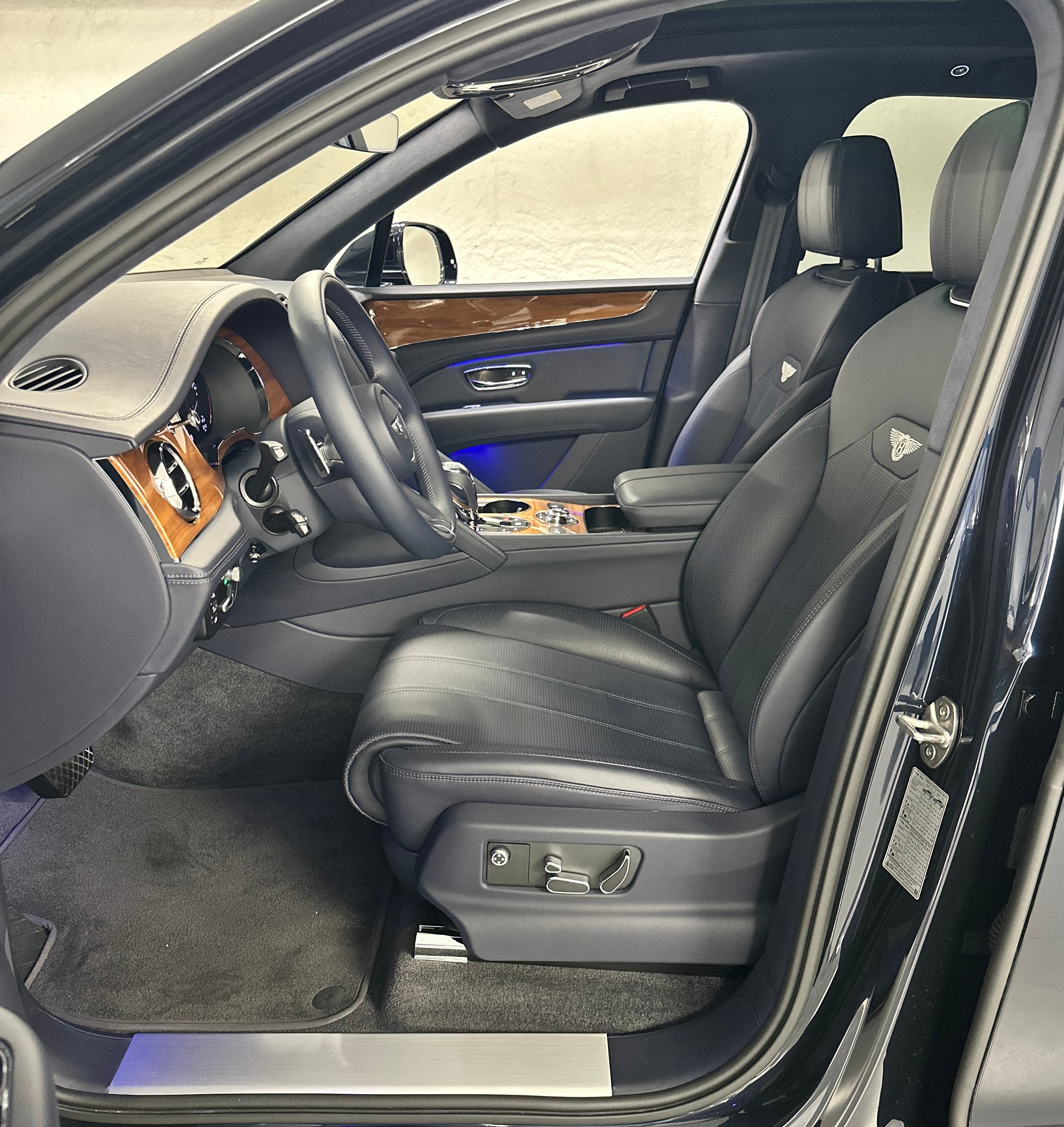 Image BENTLEY BENTAYGA Bentayga V8