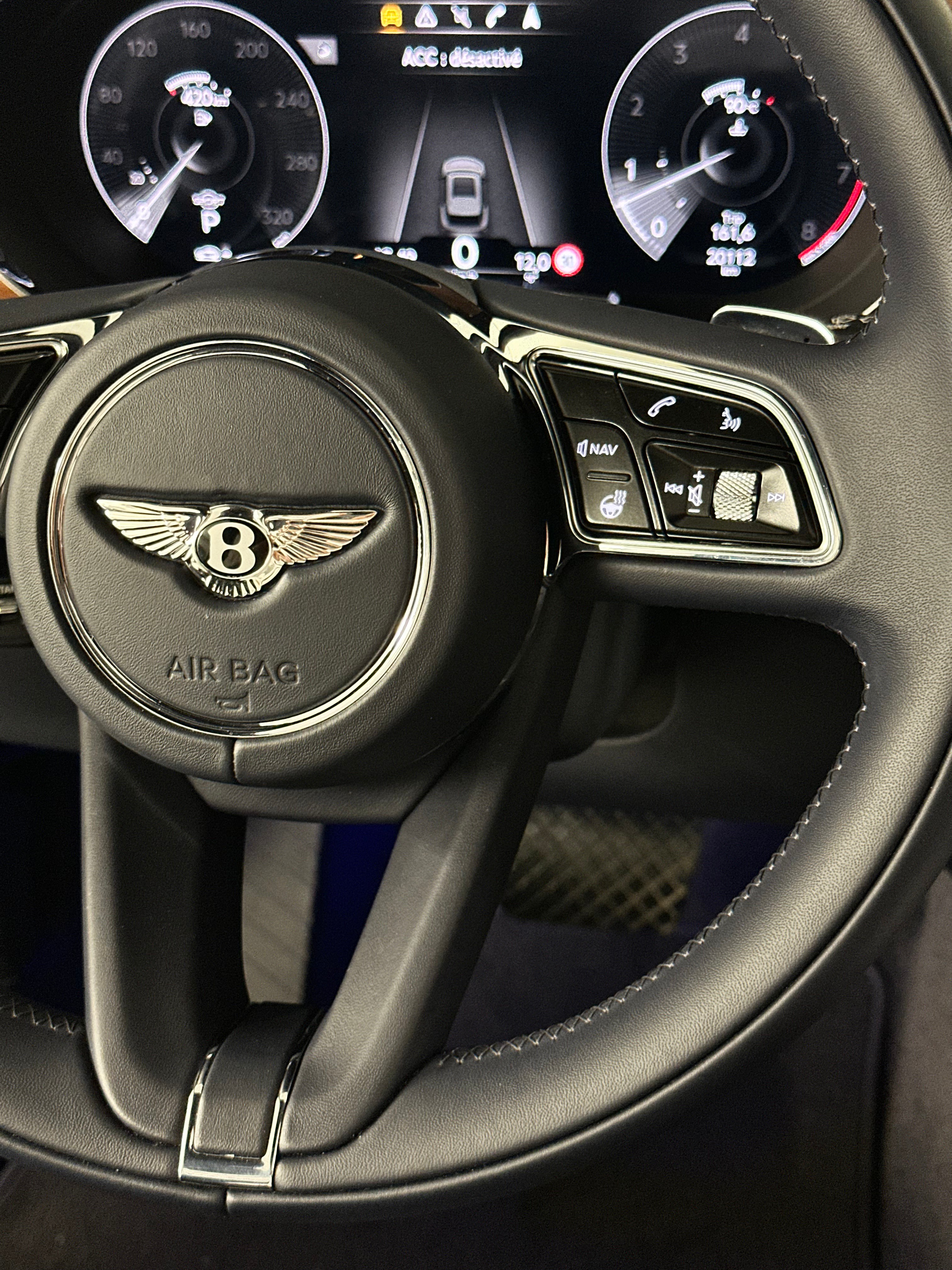 Image BENTLEY BENTAYGA Bentayga V8
