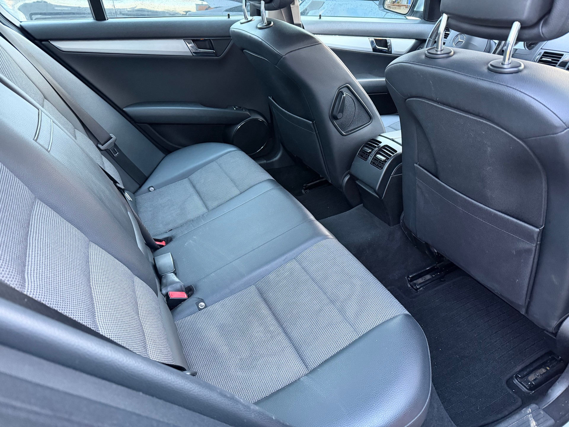 MERCEDES-BENZ C 180 Kompressor Avantgarde-image-11