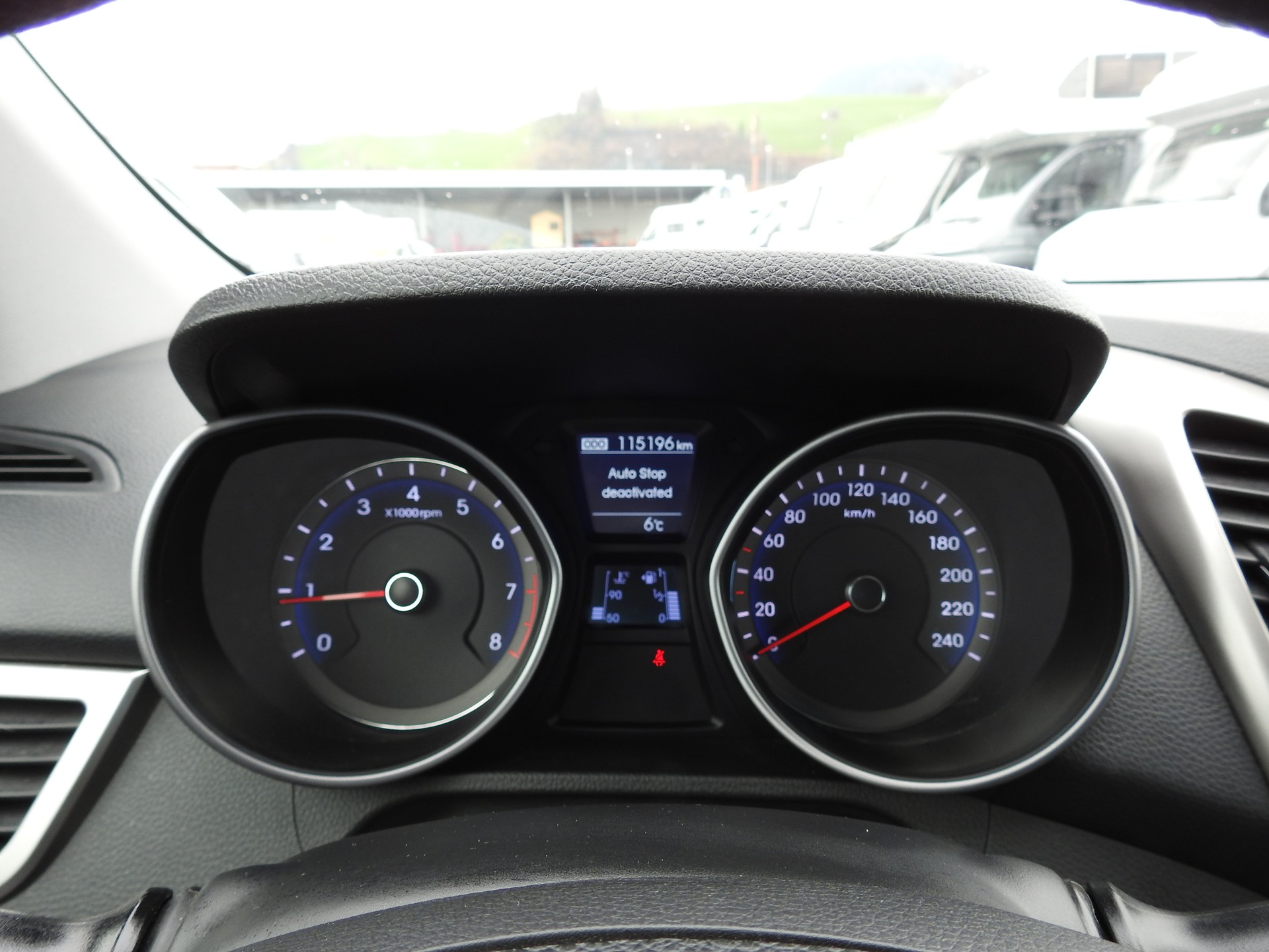 HYUNDAI i30 1.4 Comfort-image-21