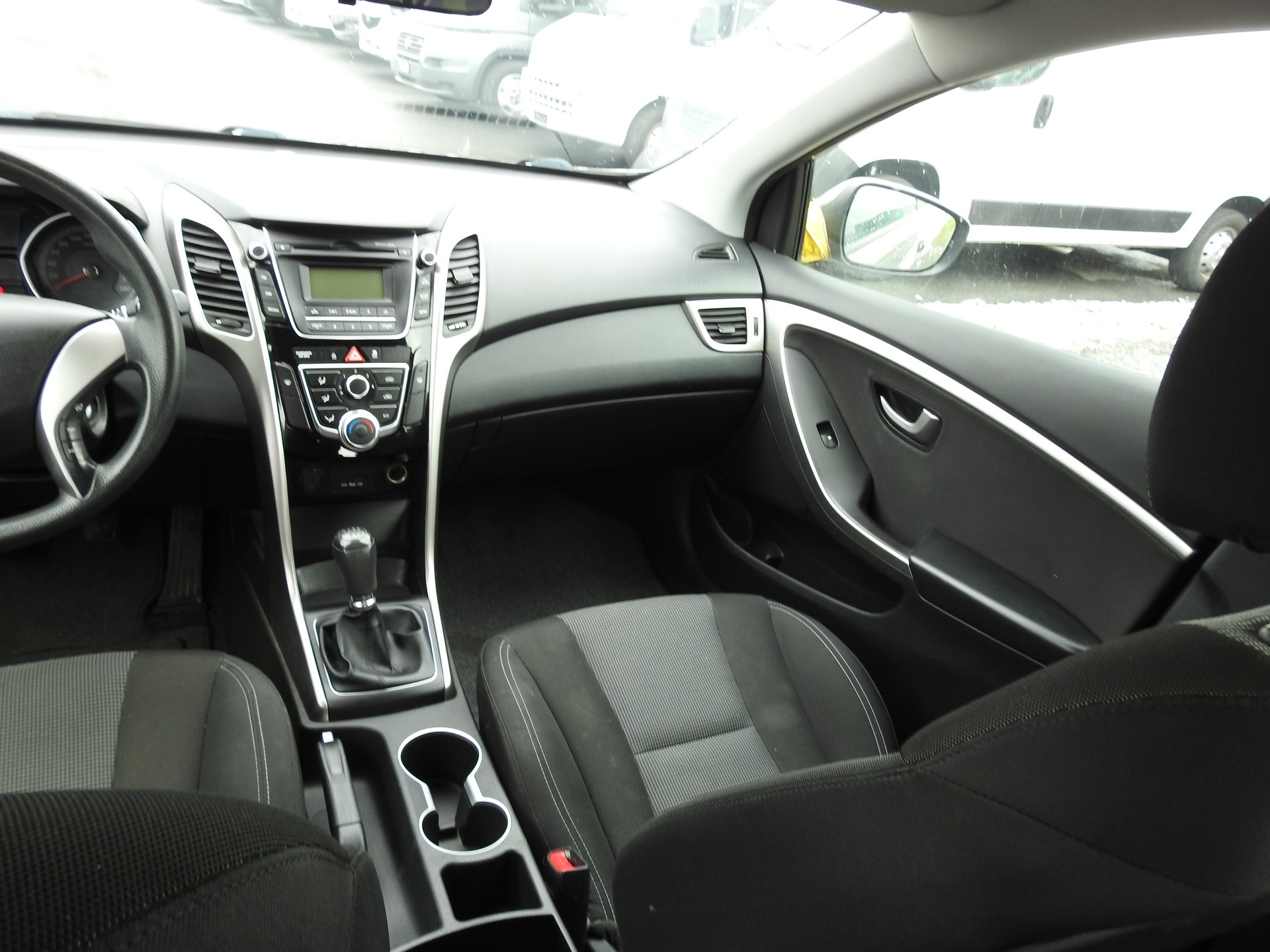 HYUNDAI i30 1.4 Comfort-image-17