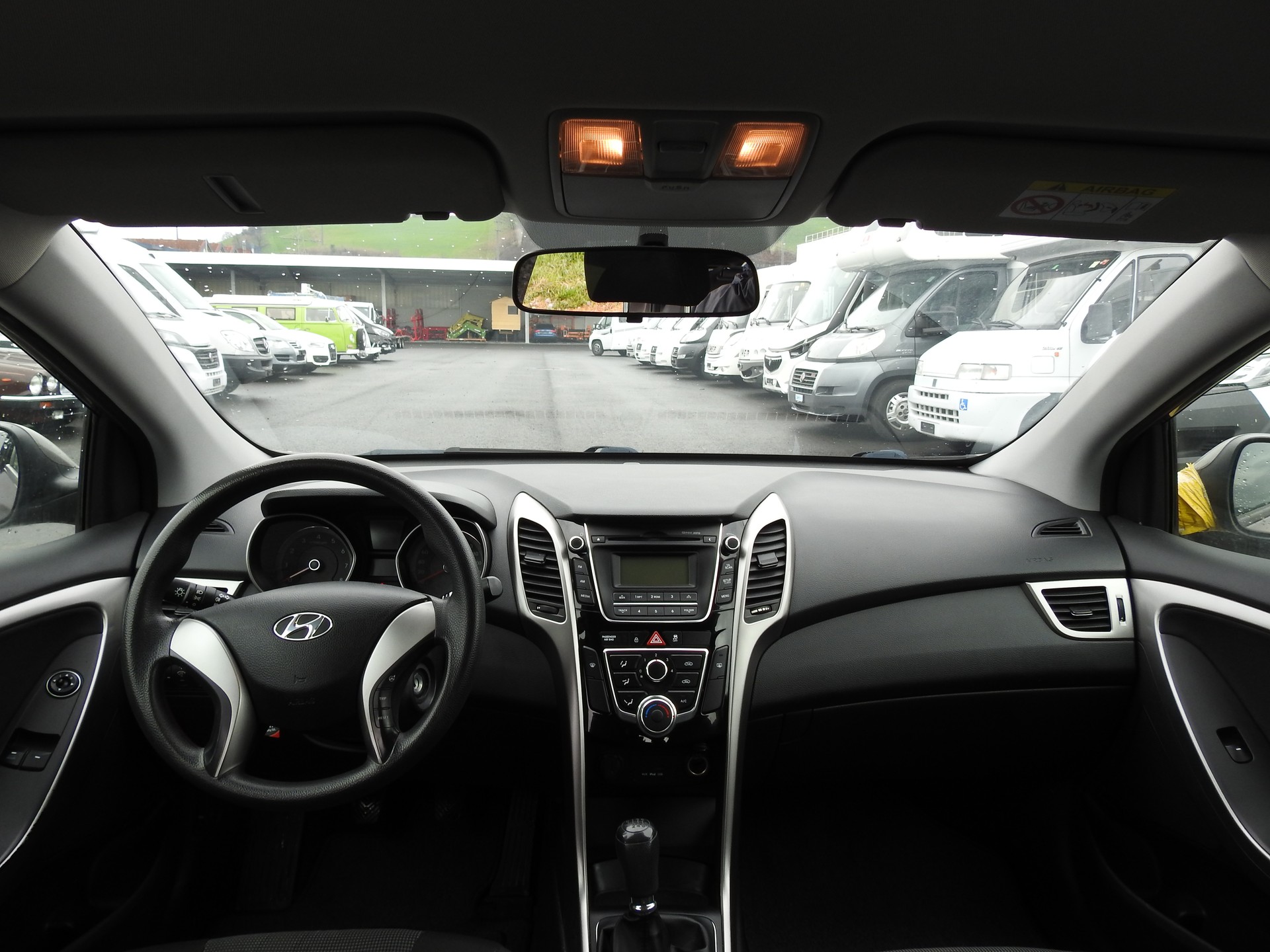 HYUNDAI i30 1.4 Comfort-image-15