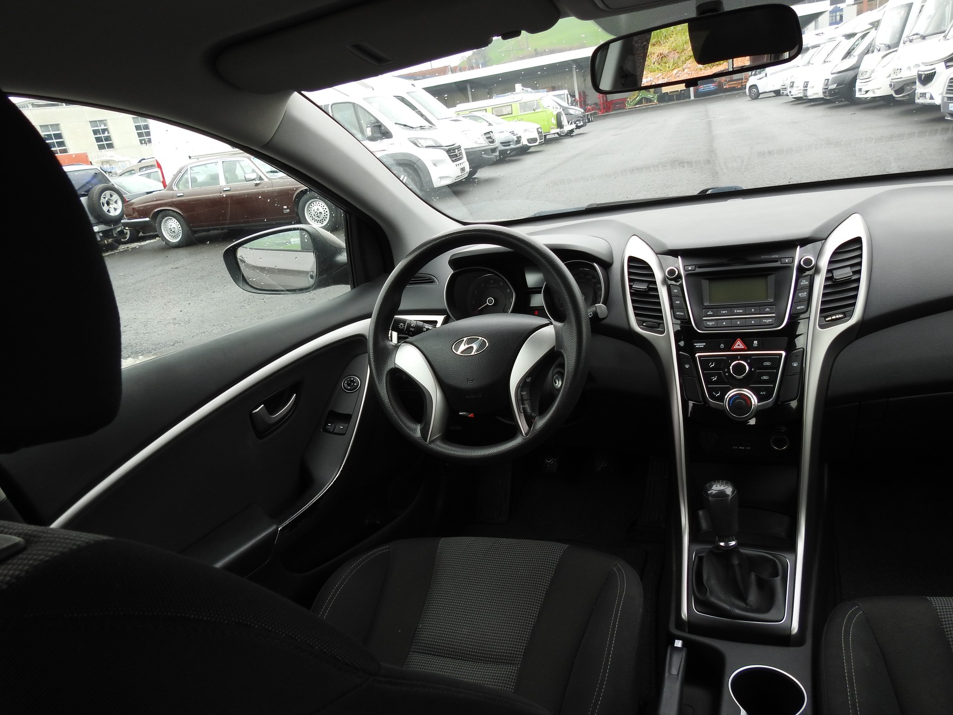 HYUNDAI i30 1.4 Comfort-image-18