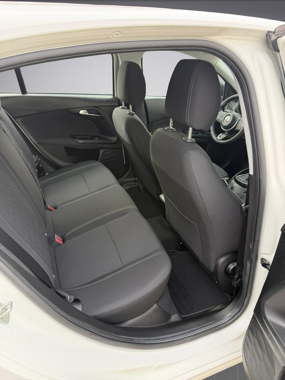 FIAT Tipo 1.5 Cult 130PS Automat-image-9