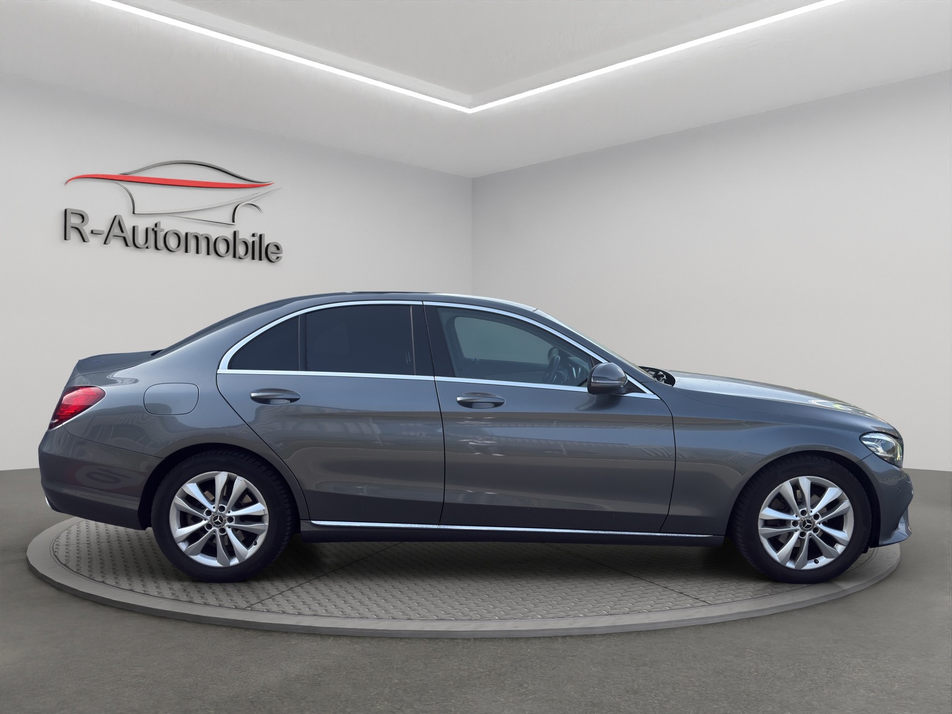 MERCEDES-BENZ C 180 Avantgarde 9G-Tronic-image-5