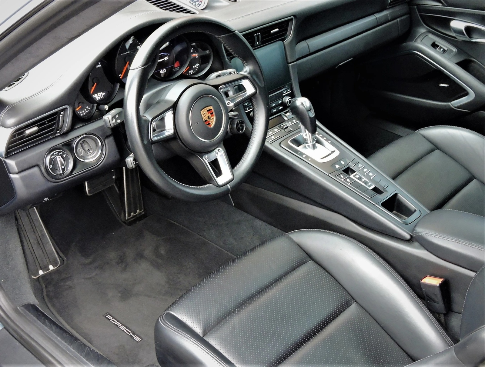 PORSCHE 911 Carrera 4S PDK-image-8