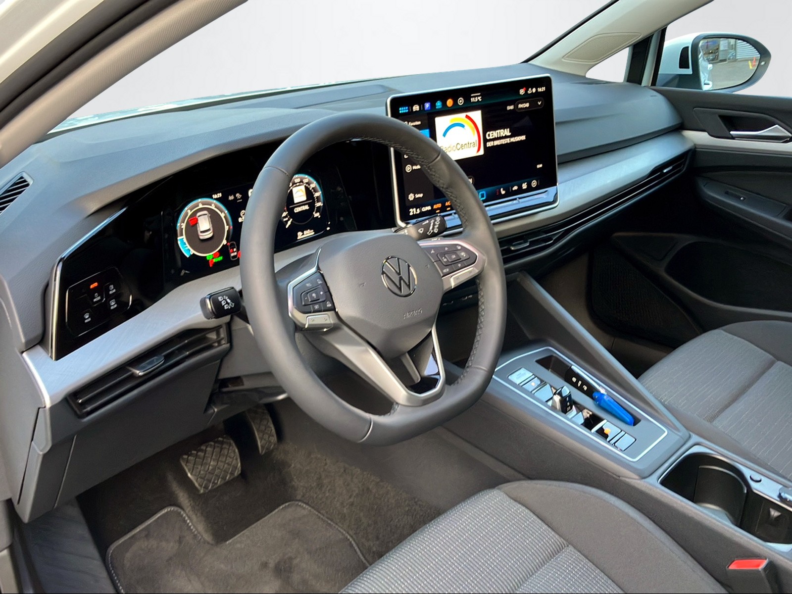 VW Golf BA 1.5eTSI 115PS 1500ccm 115PS/85kW 4 Zylinder eTSI Benzin / mHEV-image-8