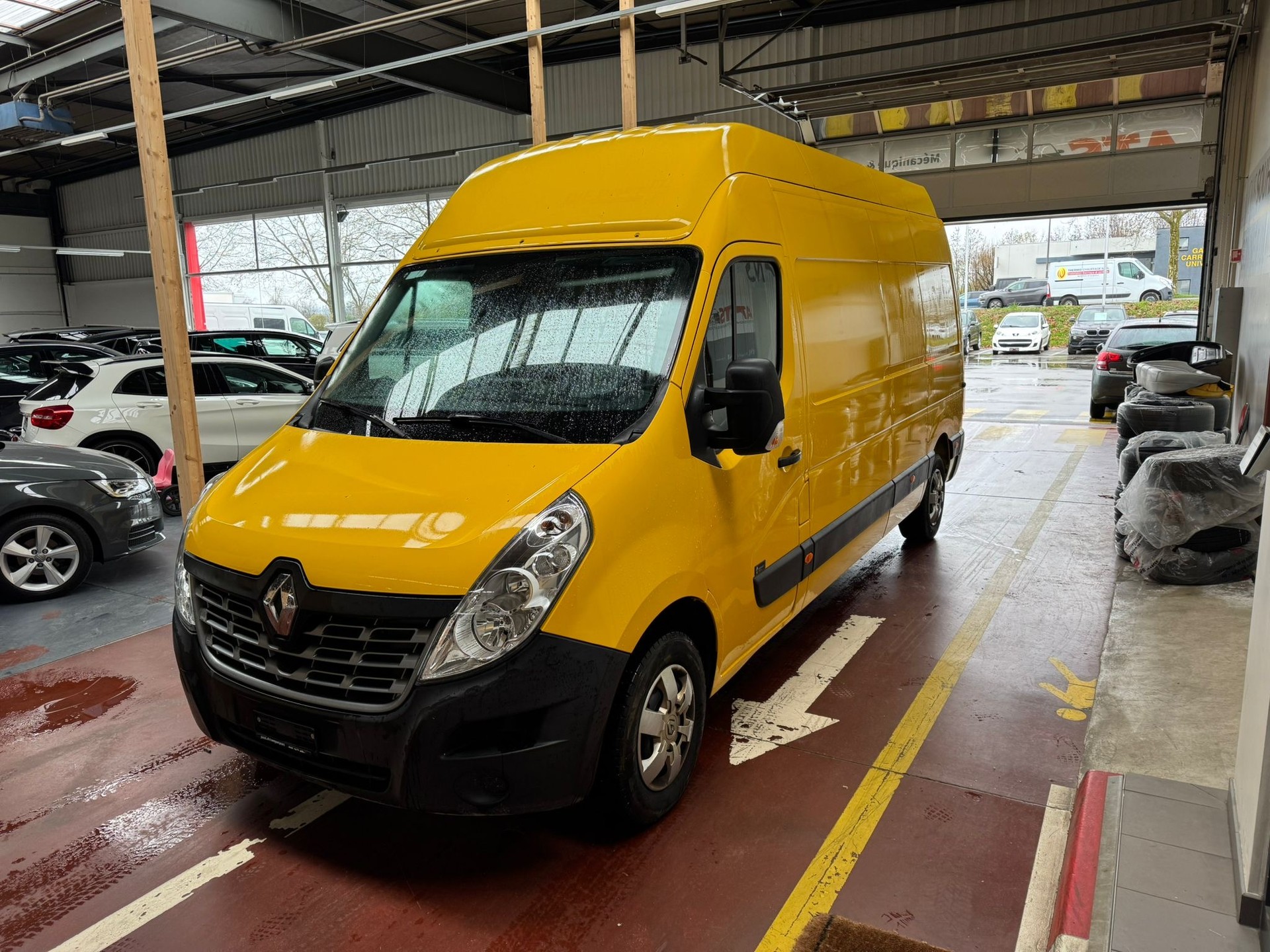 RENAULT Master T35 2.3dCi 130 L3H3