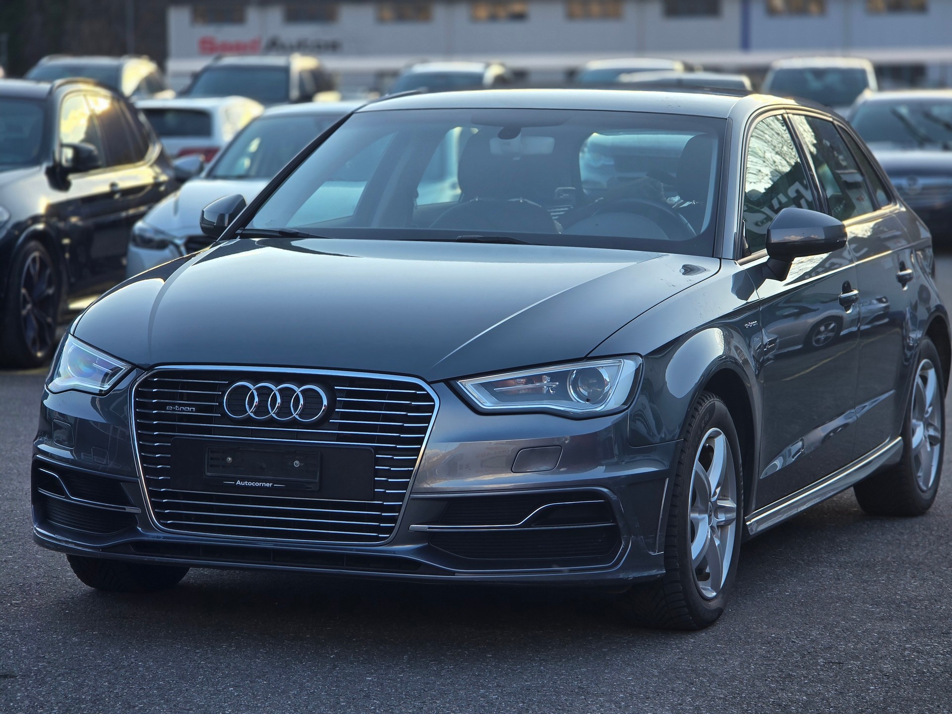 AUDI A3 Sportback 1.4 e-tron Ambition S-tronic-showroom-element-2