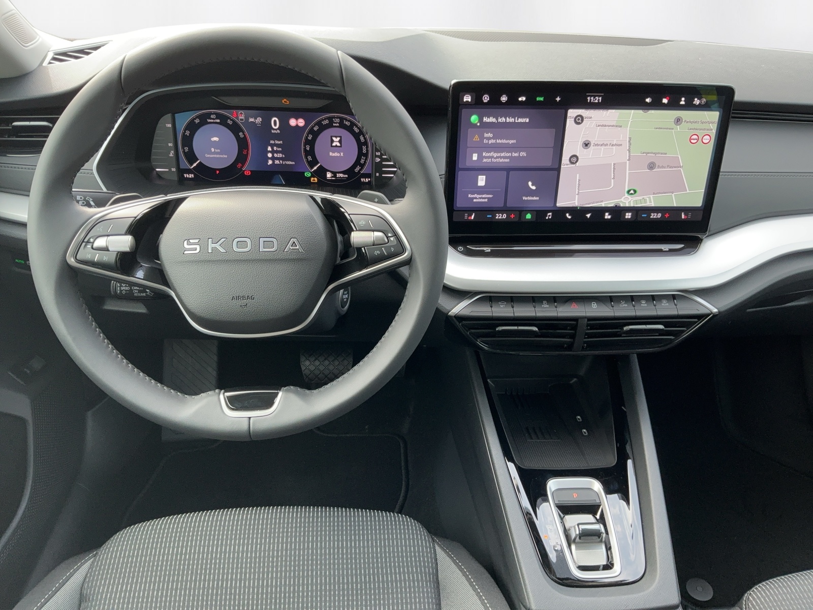 SKODA Octavia Combi 2.0 TDI DSG Selection-image-6