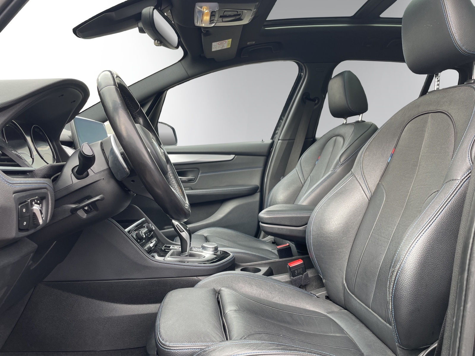 BMW 218d Gran Tourer Steptronic M Sport-image-9