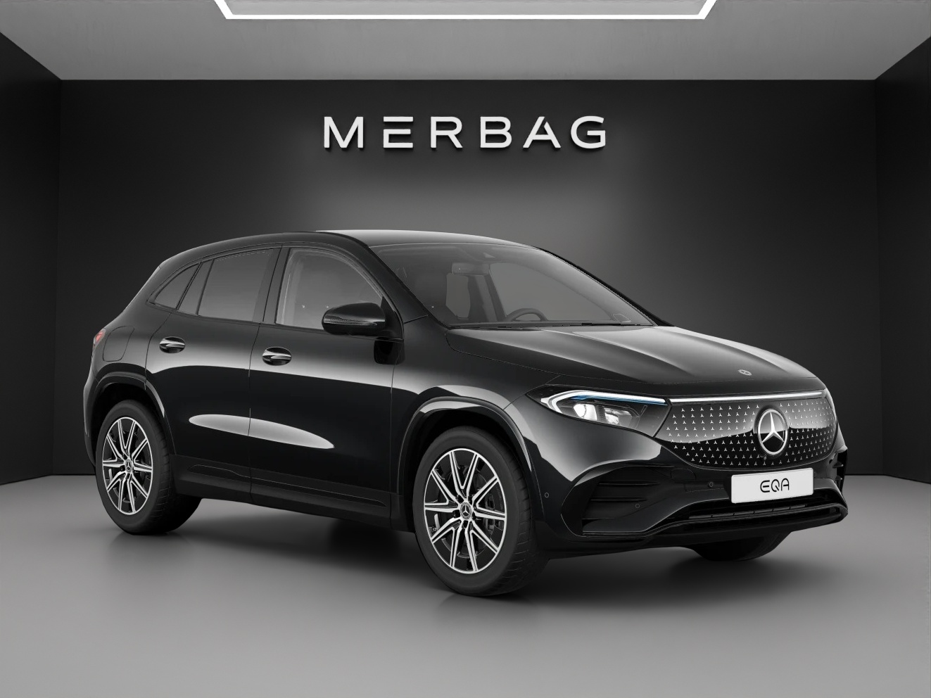 MERCEDES-BENZ EQA 300 66,5kWh 4Matic Swiss Star-image-0