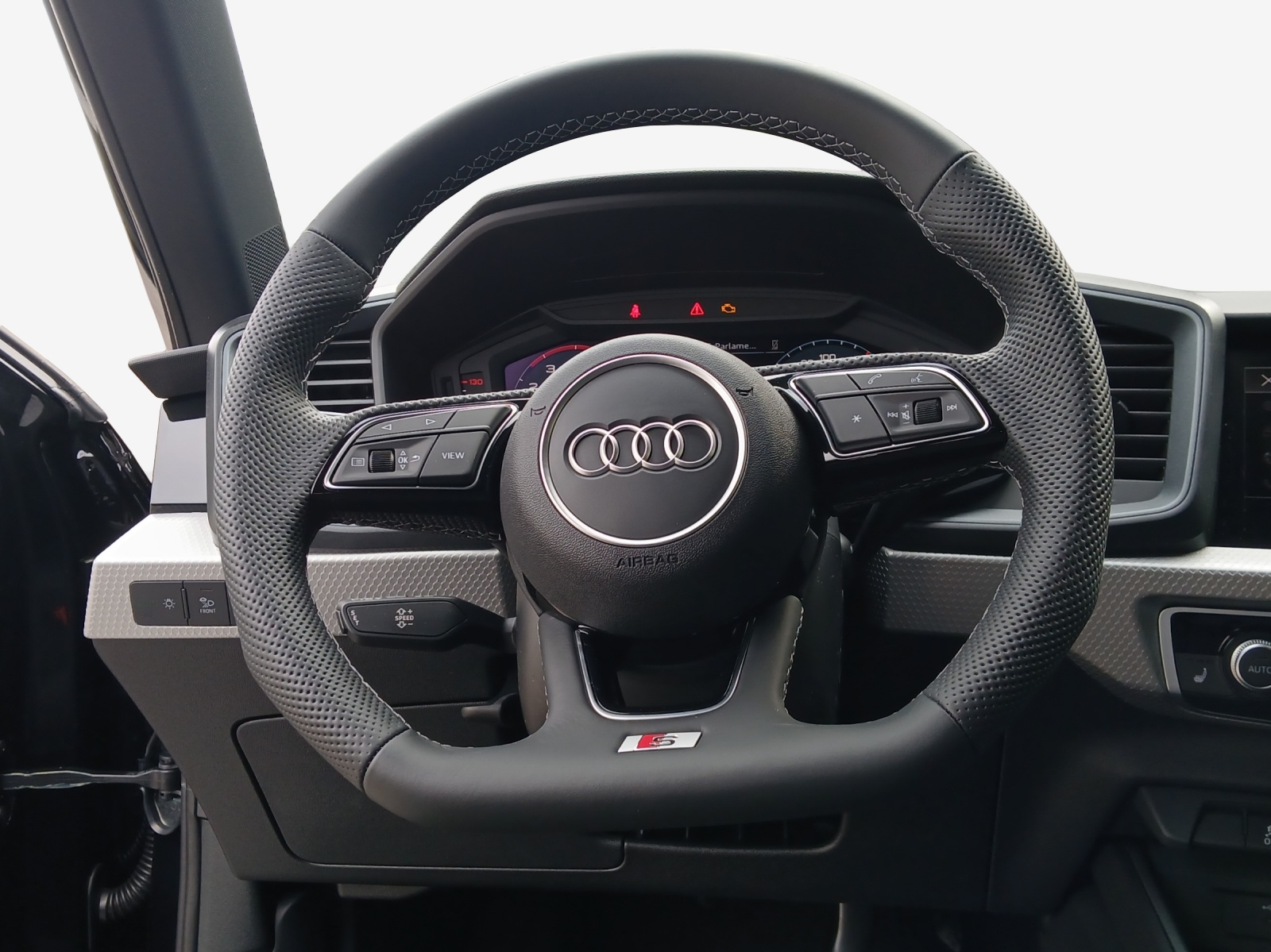AUDI A1 Sportback 30 TFSI Attraction S-tronic-image-9