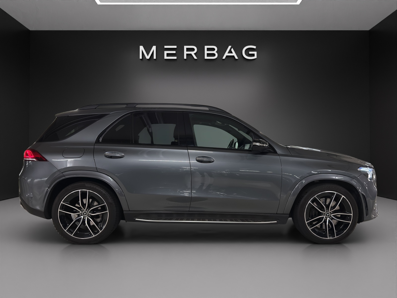 MERCEDES-BENZ GLE 580 4Matic AMG Line 9G-Tronic-image-4