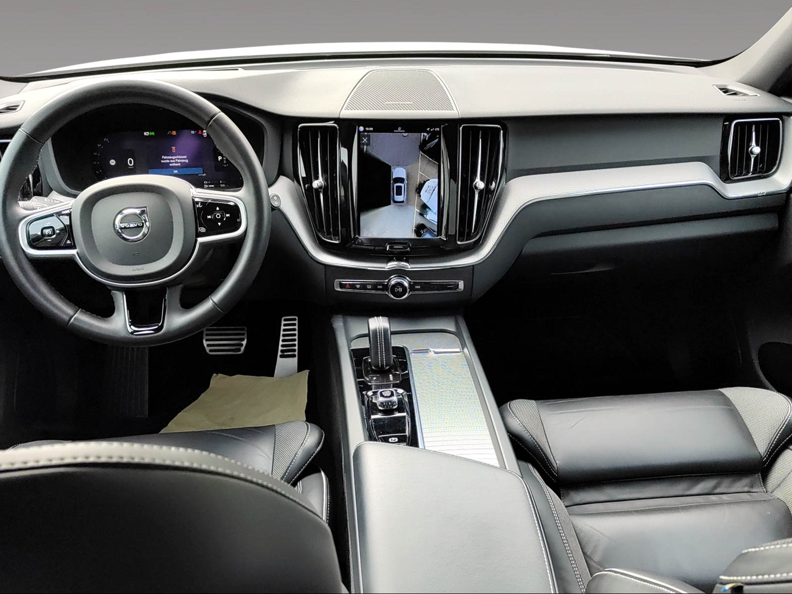 VOLVO XC60 2.0 T6 TE R-Design eAWD-image-9