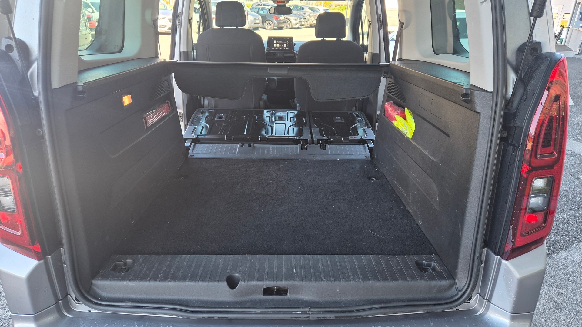 OPEL Combo Life XL 1.2 Edition-image-15
