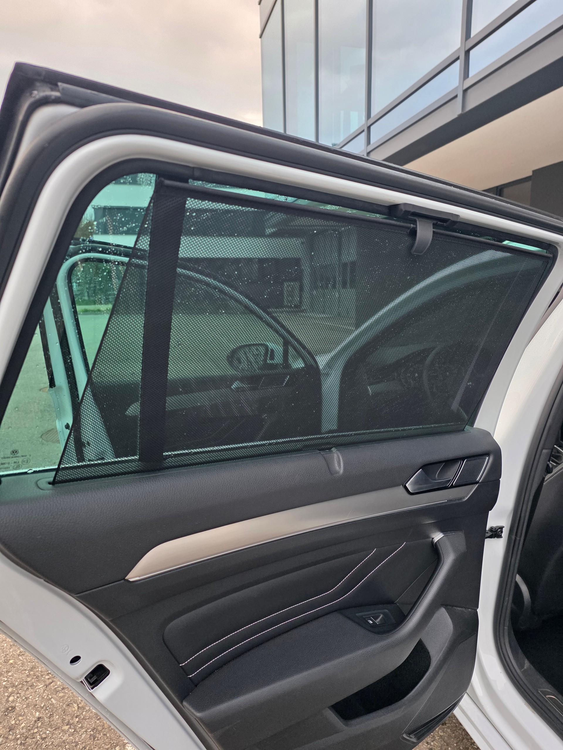 VW Passat 2.0 TDI BMT Elegance 4Motion DSG-image-13